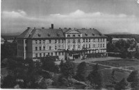 25 db MODERN fekete-fehér magyar városképes lap Bükk, Sárospatak és Nyírség környékéről / 25 modern black and white Hungarian town-view postcards