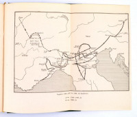 Carl von Clausewitz: A háborúról I-II. Fordította és jegyzetekkel ellátta: Dr. Réczey Ferenc. Bevezető tanulmányt írta: Monoszlay Gyula. Bp.,1962, Zrínyi Kiadó. Kiadói egészvászon-kötés, kissé kopott borítóval. Megjelent 4000