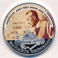 DN 'Magyarok Krónikája - ...gondolni, amit még senki sem gondolt / 1907 5 korona' ezüstözött, multicolor Cu emlékérem tanúsítvánnyal (42mm) T:PP