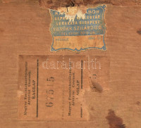 Olvashatatlan jelzéssel, XX. sz. első fele: Gyerekek a réten. Olaj, falemez. Hátoldalán Postatakarékpénztár Árverési Csarnok raglappal. 21x26 cm