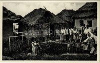 Kárpátaljai cigányok / Podk. Rus. Cikánská ctvrt / Zakarpattia Oblast / Transcarpathian folklore, Gypsy camp (fl)